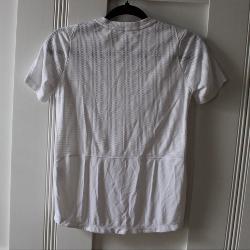 NWOT Nike Dri-Fit Logo Short Sleeve Shirt Athletic Workout Sports T-Shirt White - Picture 3 of 4